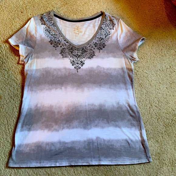 made for life Tops - Made for Life women’s gray/white/black tee shirt